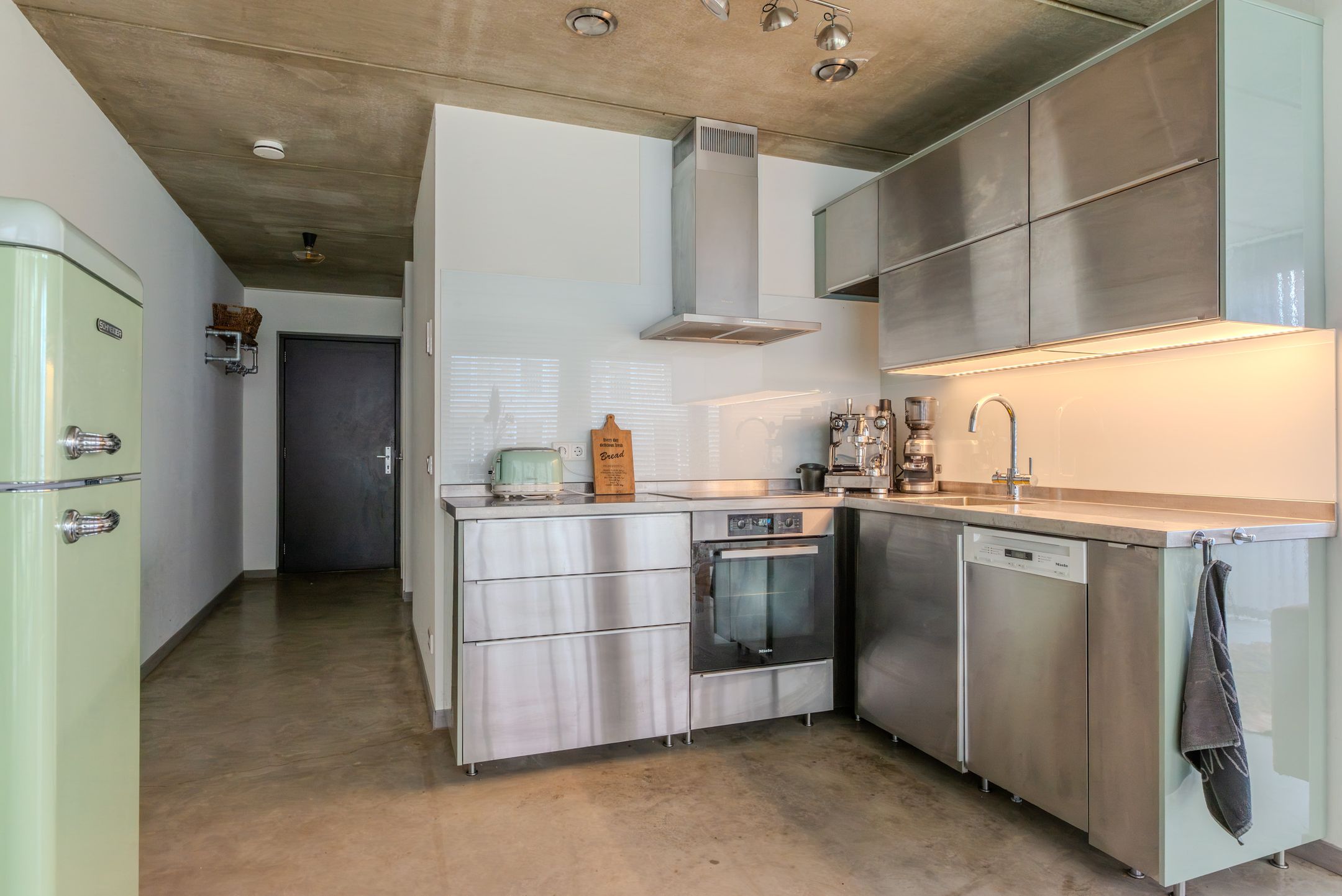 Foto 15 van Kathodelaan 14