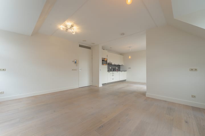 Photo 12 of Kuipersdijk 11-A