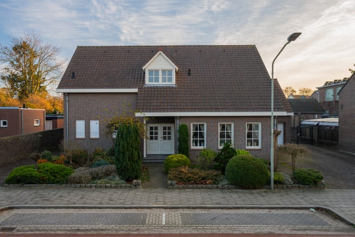 Photo 43 of Industriestraat 74