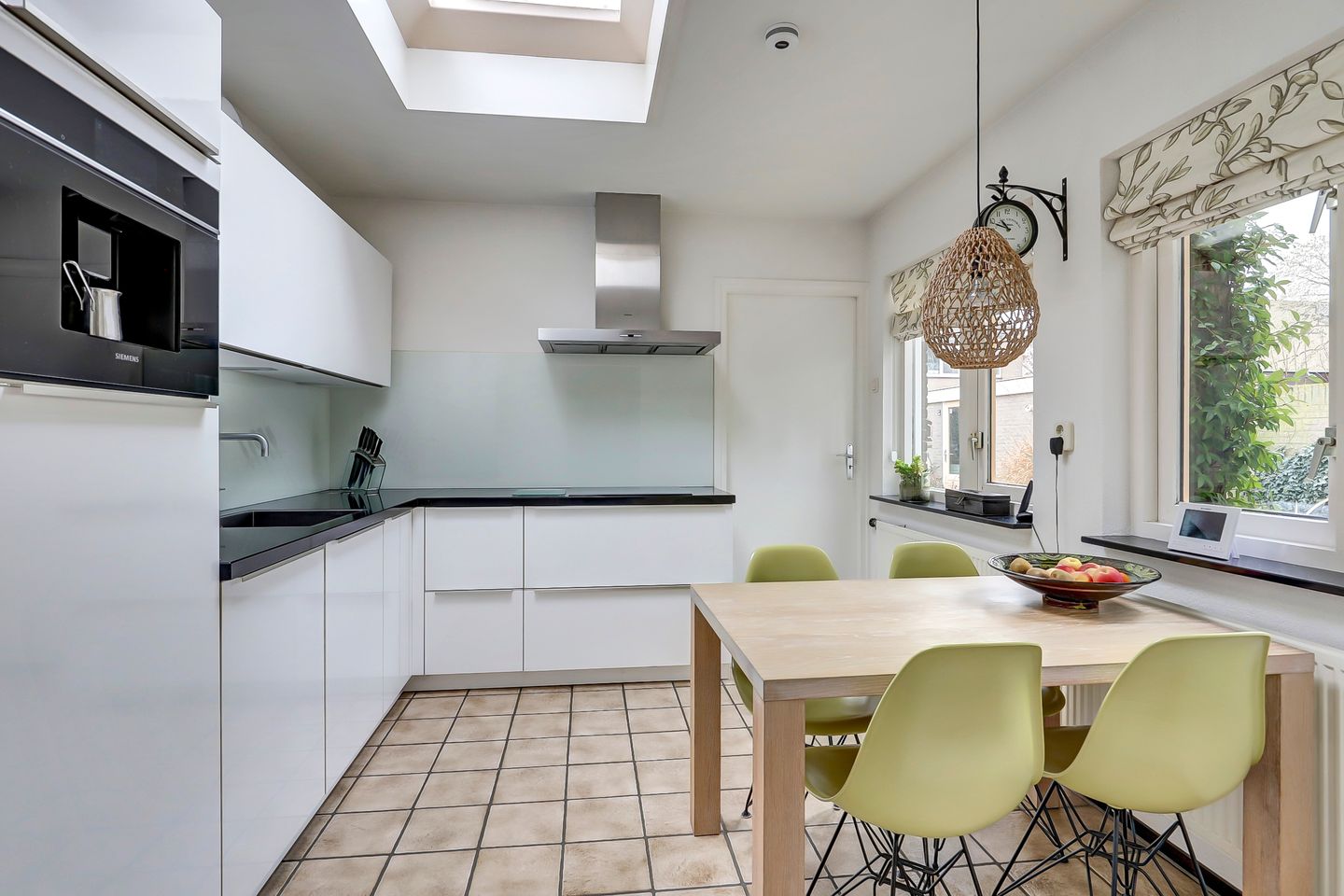 Photo 14 of Tuinfluiterstraat 113