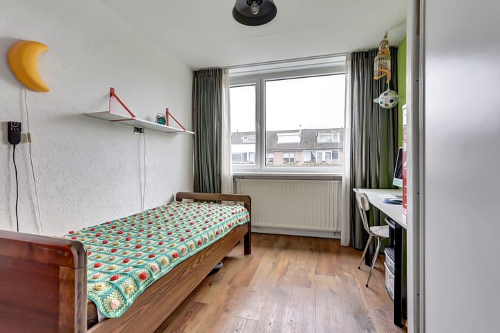 Photo 24 of Tuinfluiterstraat 113