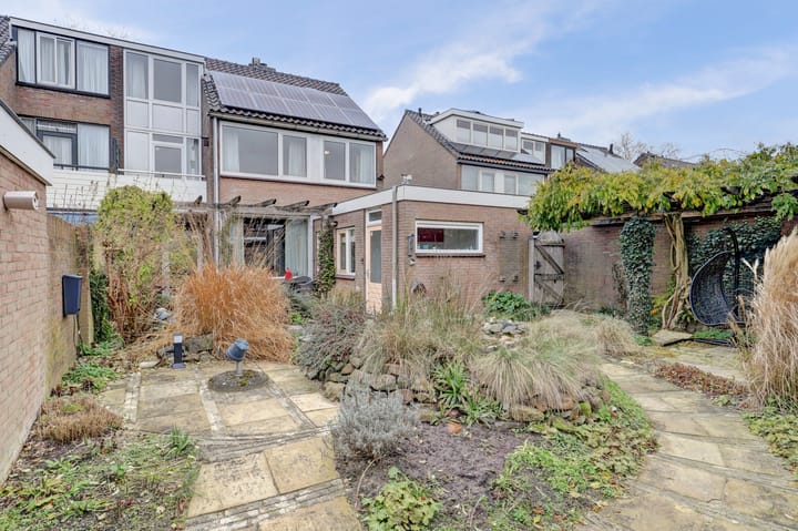 Photo 37 of Tuinfluiterstraat 113