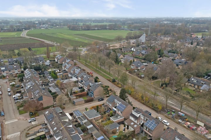 Photo 42 of Tuinfluiterstraat 113