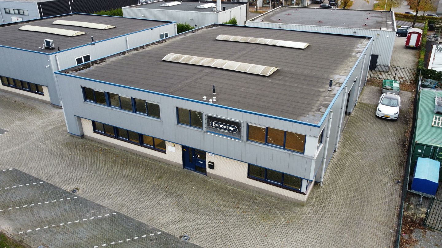 View photo 2 of Hogerwerf 15