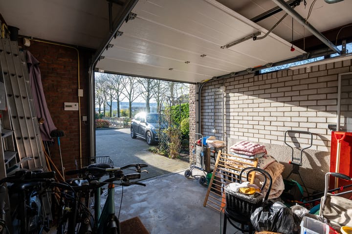 Photo 21 of Watersnip 40