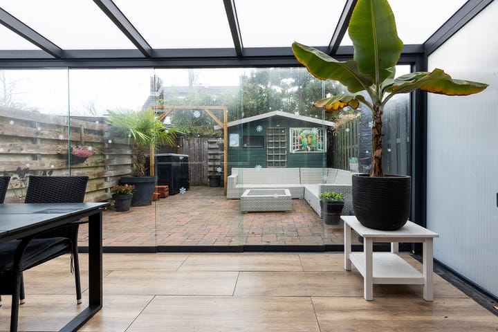 Photo 44 of Munster 62