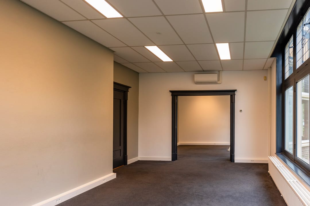 Foto 8 van Burg. Tutein Noltheniuslaan 2