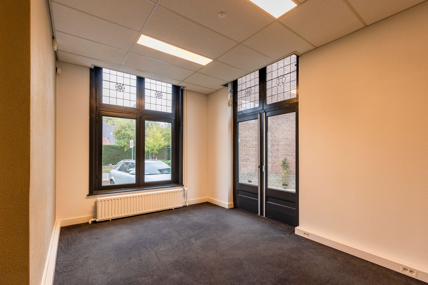 Foto 10 van Burg. Tutein Noltheniuslaan 2