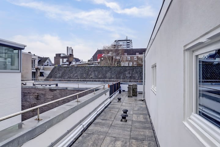 Photo 30 of Loeff Berchmakerstraat 20-C