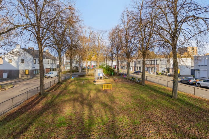 Foto 30 van Aartshertogenstraat 72