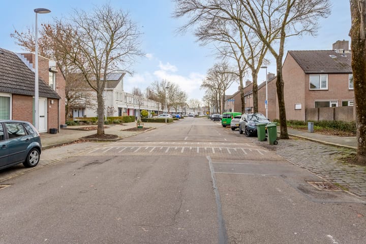 Foto 31 van Aartshertogenstraat 72