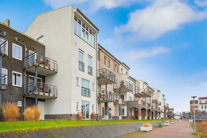 Foto 5 van Slingerweg 3-36