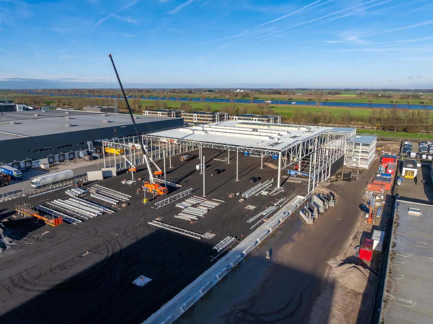 View photo 3 of Veerweg 14