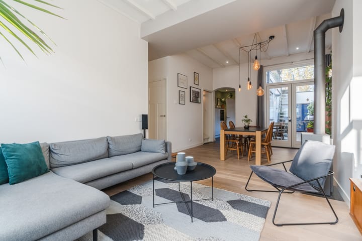 Photo 5 of Stuiverstraat 74