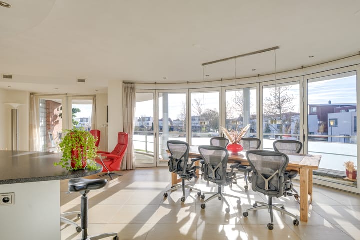 Foto 9 van Blauwven 93