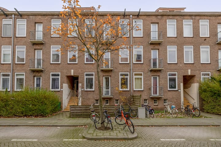 Photo 29 of Bernardus Gewinstraat 13-C