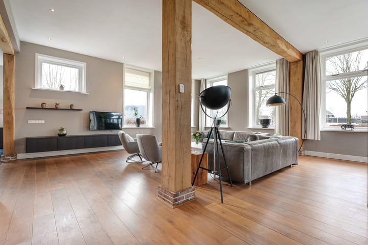 Photo 21 of Tottenhamstraat 17