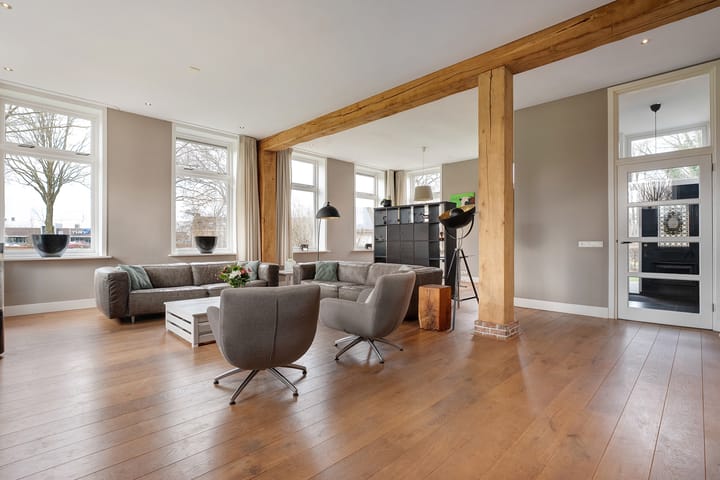 Photo 22 of Tottenhamstraat 17