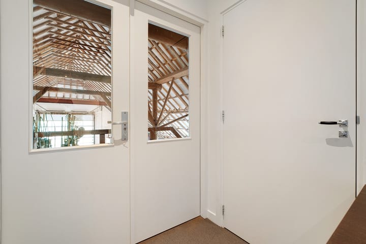 Photo 51 of Tottenhamstraat 17