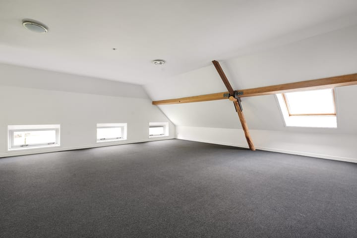 Photo 54 of Tottenhamstraat 17