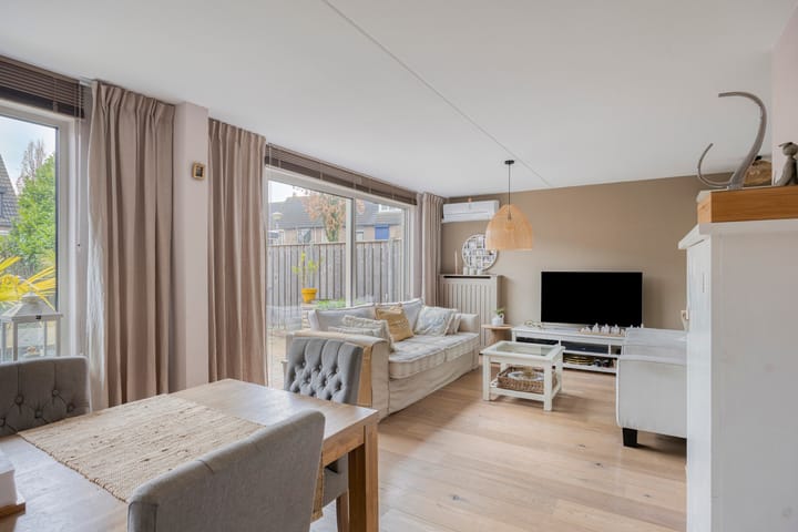 Foto 9 van Zilverpark 154