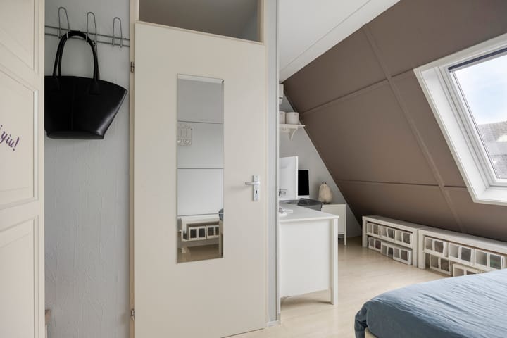 Foto 25 van Zilverpark 154