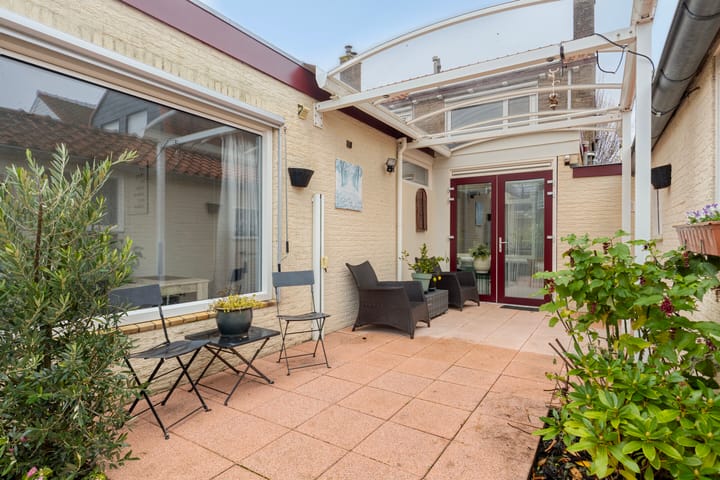 Photo 32 of Burgemeester Dregmansstraat 10