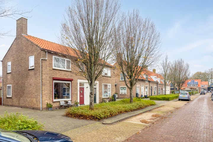 Photo 38 of Burgemeester Dregmansstraat 10