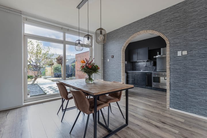 Foto 13 van Renbaanstraat 38