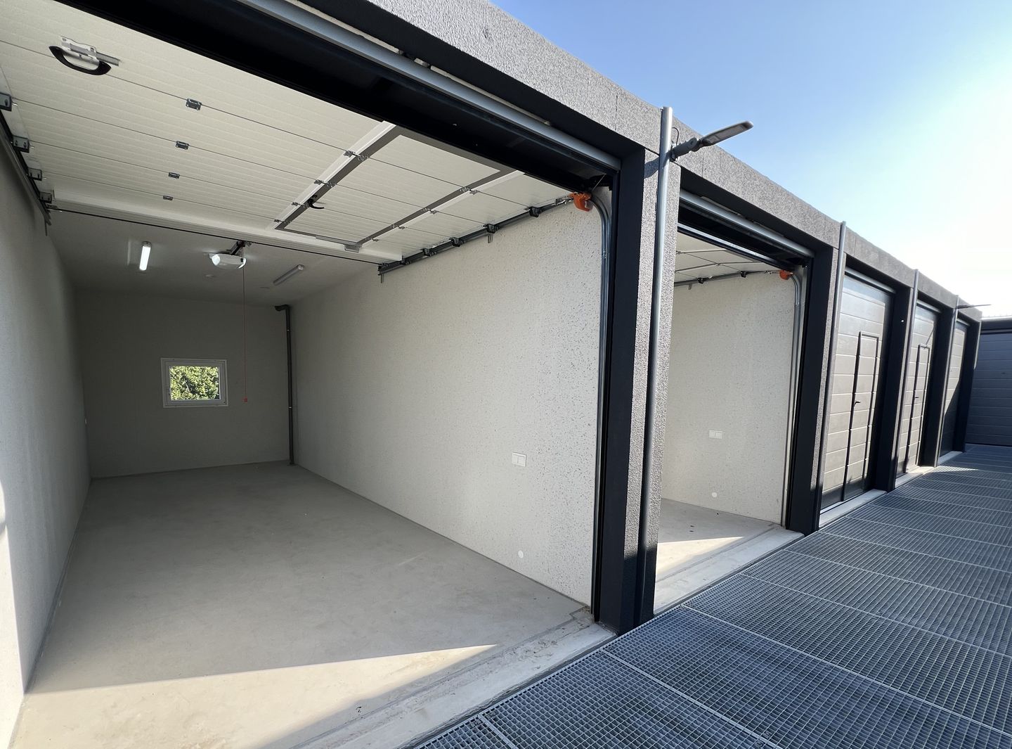 Bekijk foto 4 van Titaniumweg 352