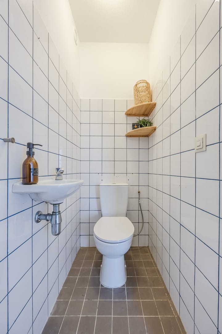 Foto 22 van Den Hof 25