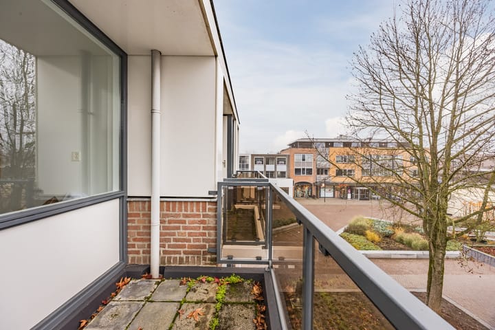 Foto 25 van Den Hof 25