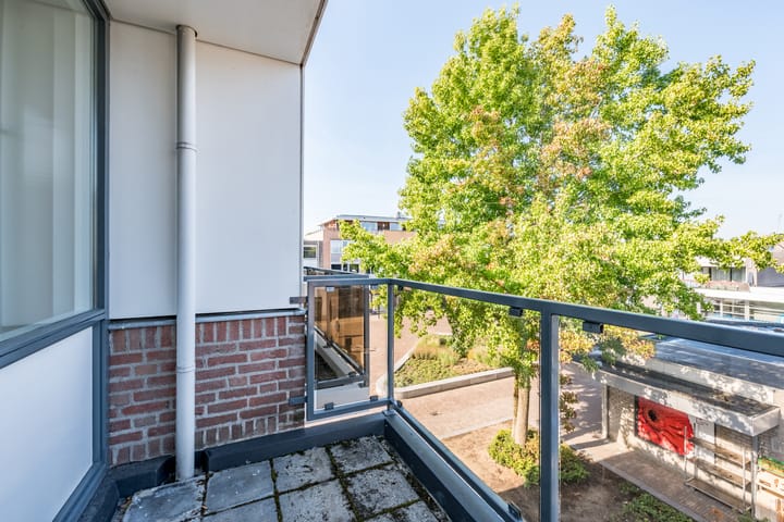 Foto 26 van Den Hof 25