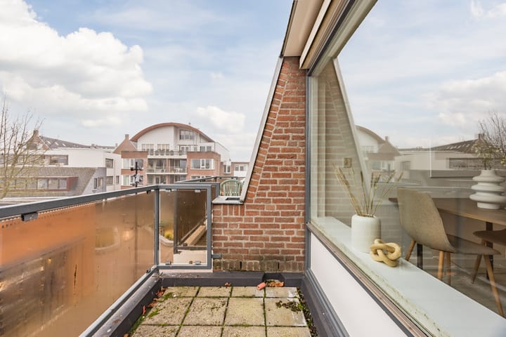 Foto 27 van Den Hof 25