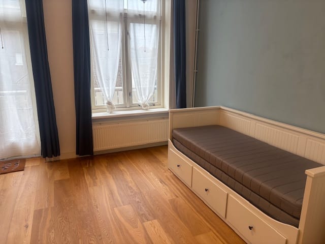 Foto 12 van Van de Spiegelstraat 26