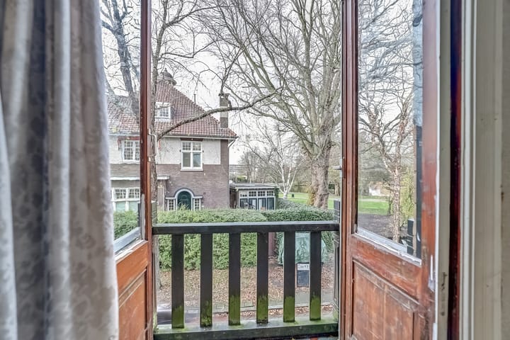 Foto 17 van van Beverninghlaan 32