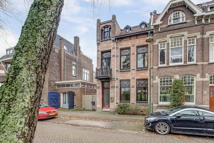 Foto 50 van van Beverninghlaan 32