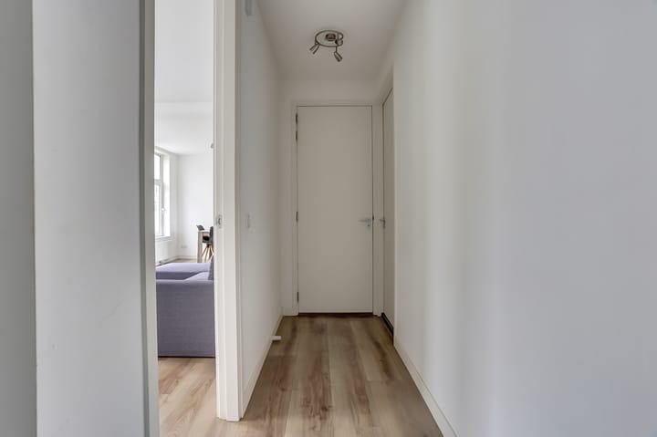 Foto 5 van Dirk van Wassenaarstraat 28-A