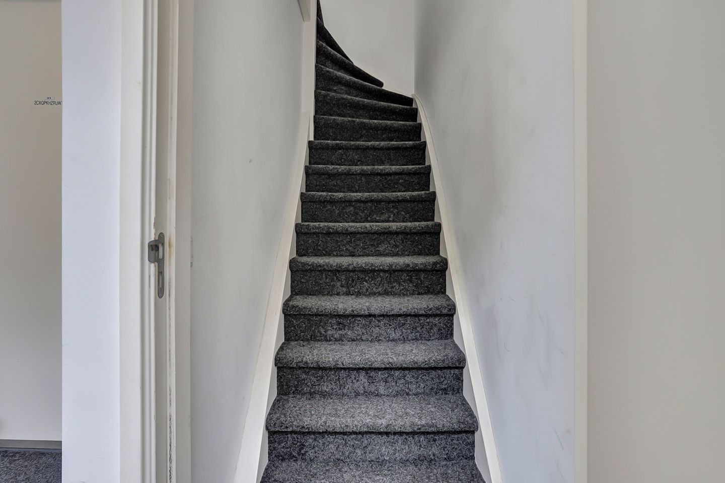 Foto 14 van Dirk van Wassenaarstraat 28-A