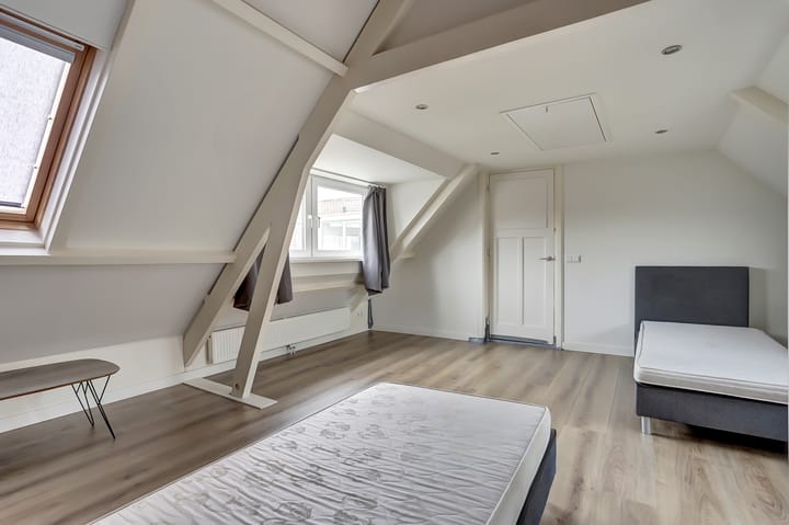 Foto 17 van Dirk van Wassenaarstraat 28-A