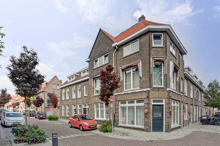 Foto 16 van Dirk van Wassenaarstraat 28-C