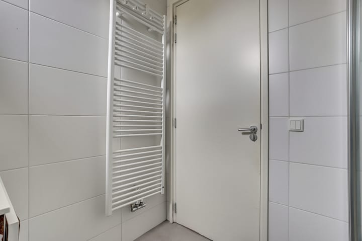 Foto 12 van Dirk van Wassenaarstraat 28-A