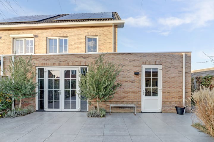 Foto 33 van Klaverstraat 1