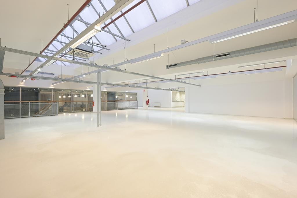 Bekijk foto 2 van Saturnusstraat 60