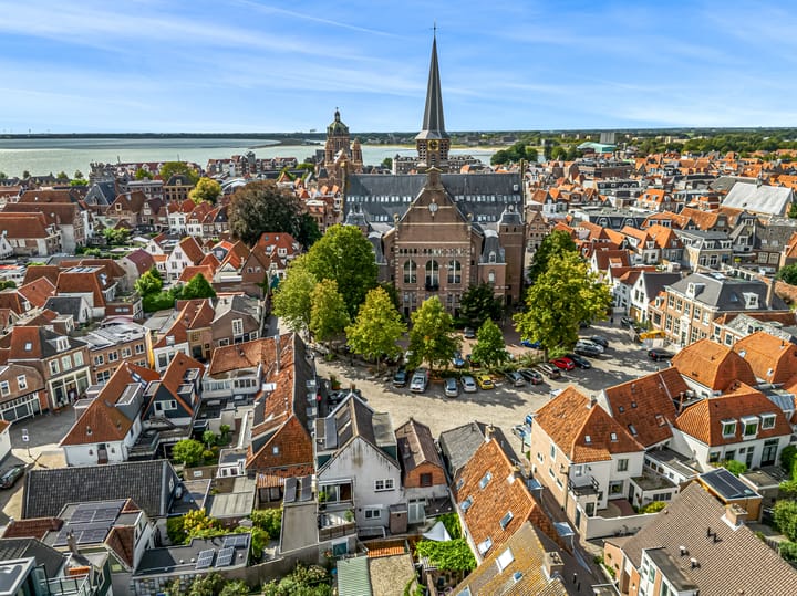 Foto 2 van Kerkplein 13