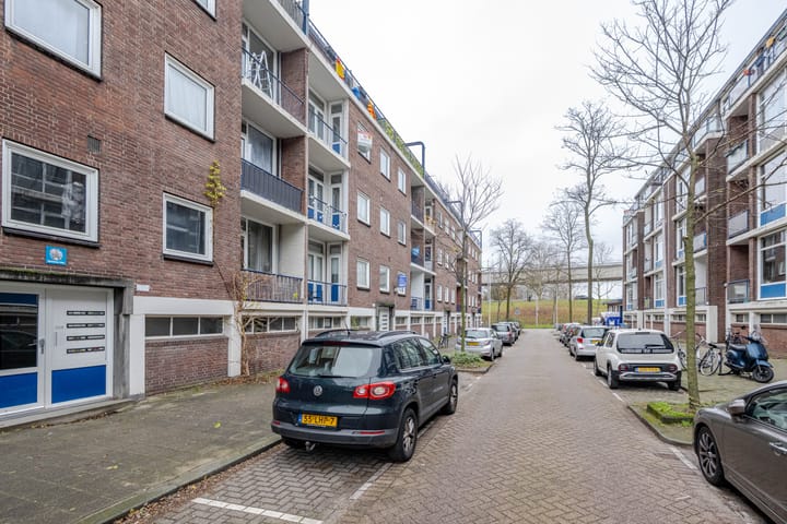 Foto 21 van Fluitstraat 11-C