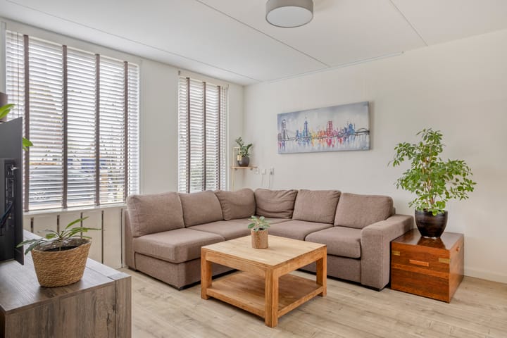 Photo 5 of H Roland Holstlaan 9