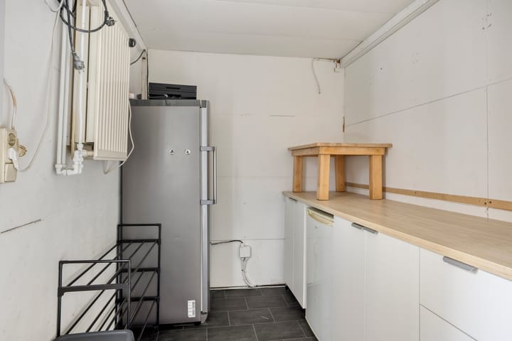 Photo 12 of H Roland Holstlaan 9