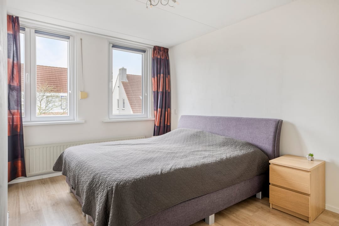 Foto 16 van H Roland Holstlaan 9