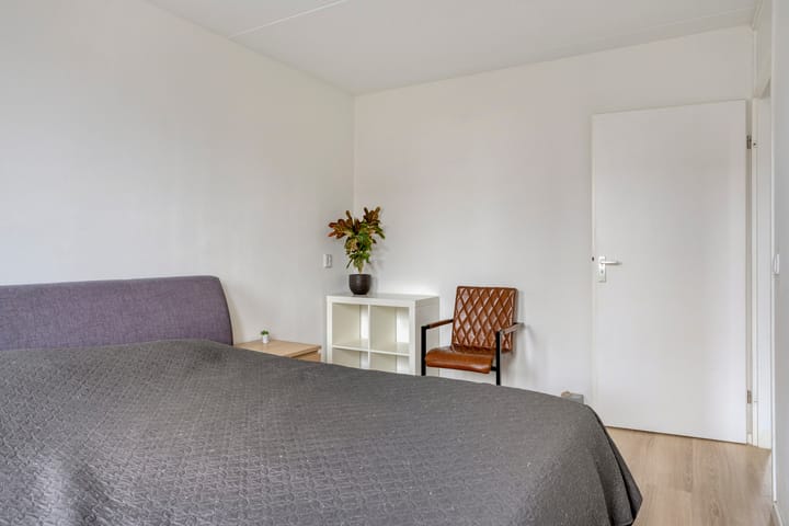 Photo 17 of H Roland Holstlaan 9